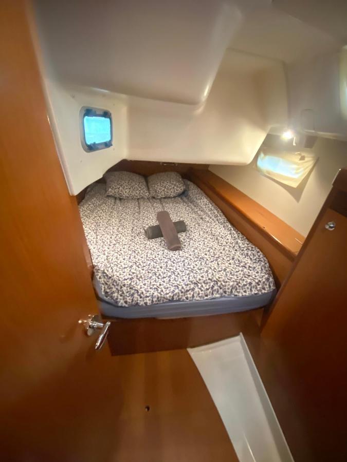 Nuit Insolite Sur Un Voilier Linge Et Menage Inclus - Boat Paradise La Rochelle La Rochelle  Exterior photo